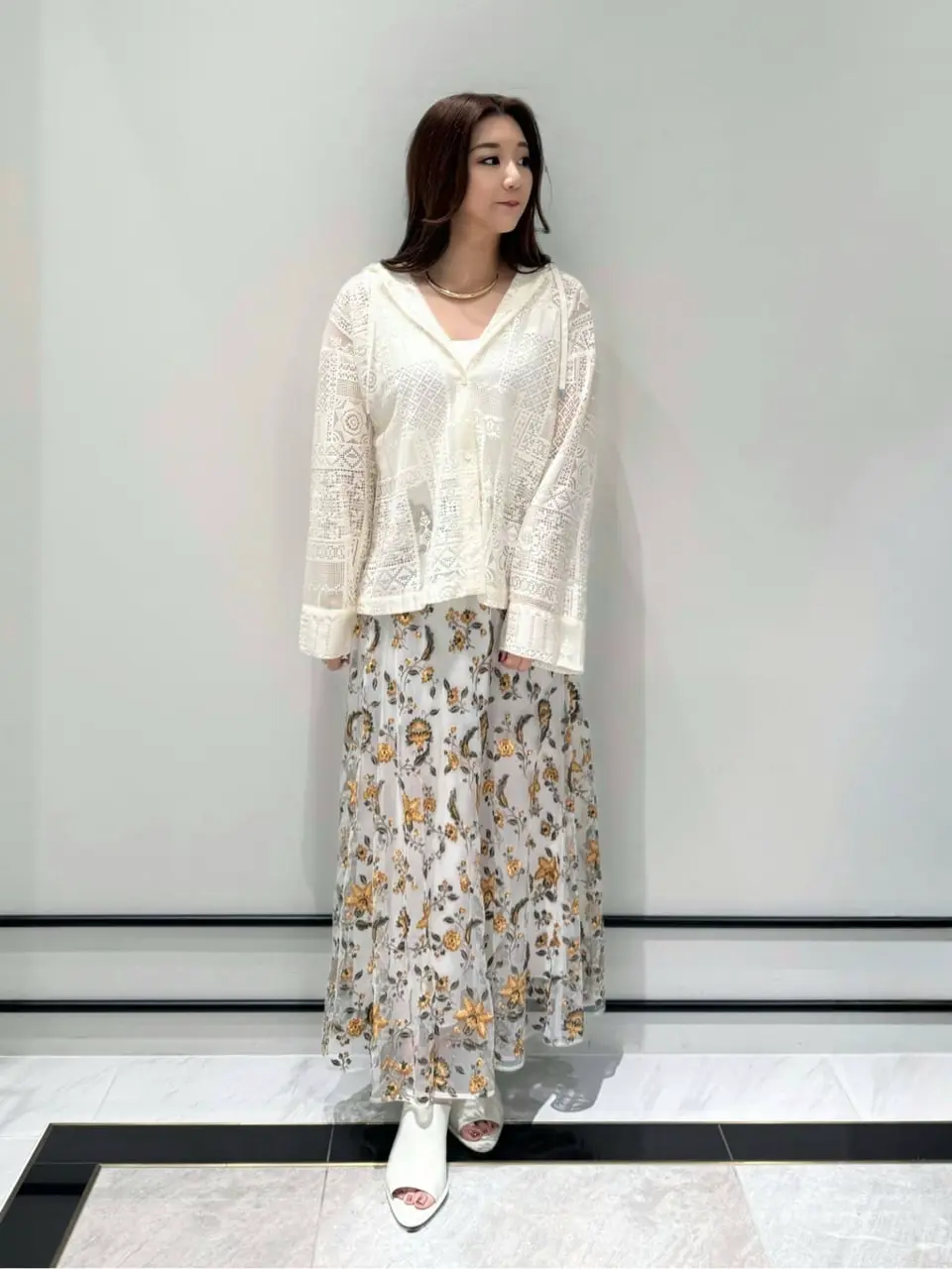 GRACE CONTINENTAL MOMOKO コーディネート画像