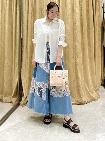 GRACE CONTINENTAL 泉　敦子 コーディネート画像