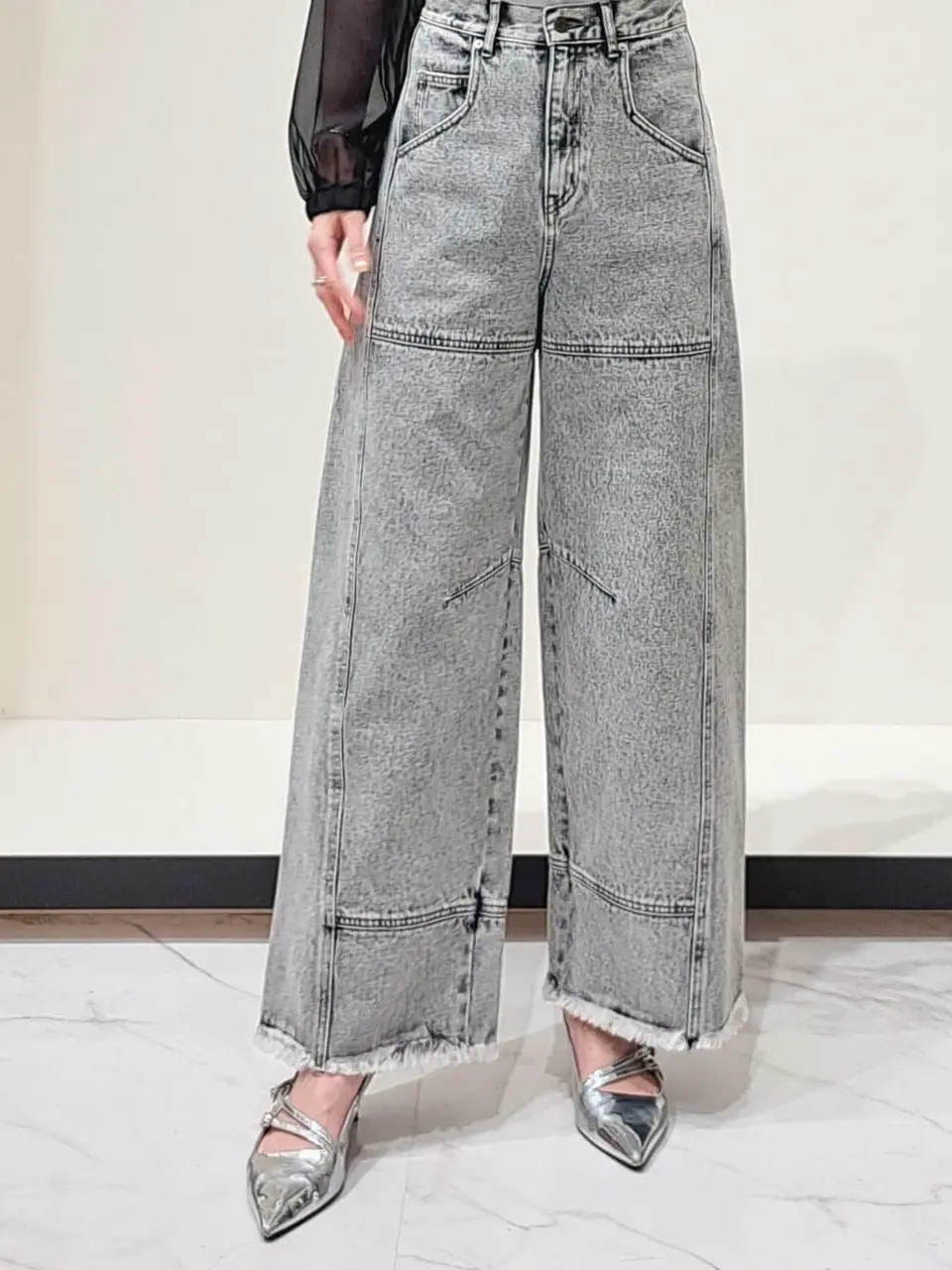 GRACE CONTINENTAL 今野　志保 コーディネート画像