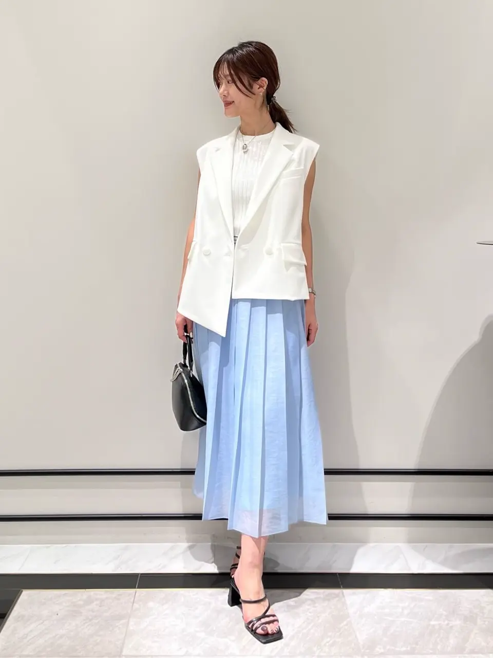 GRACE CONTINENTAL A.Kameyama コーディネート画像