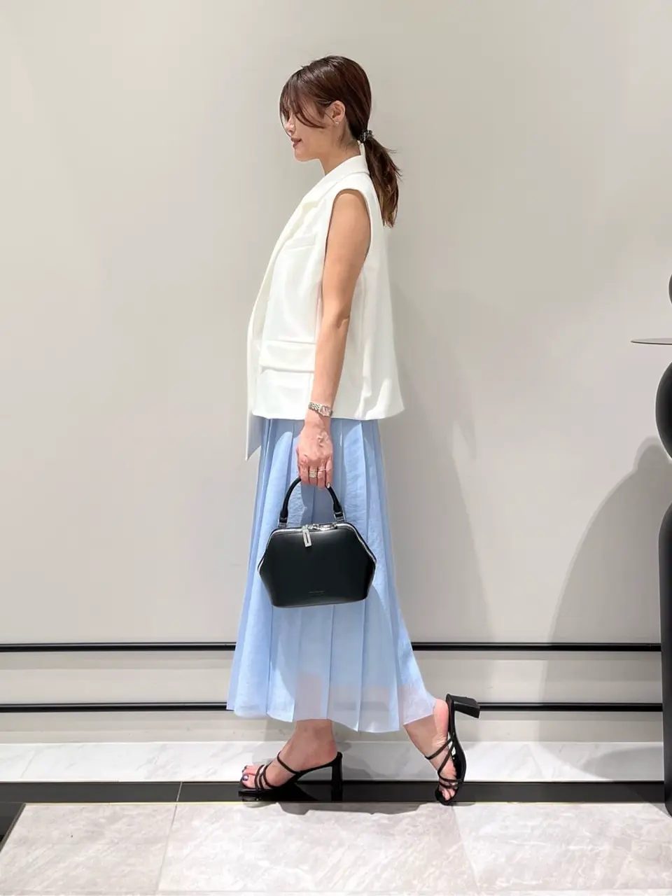 GRACE CONTINENTAL A.Kameyama コーディネート画像