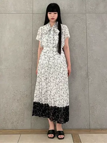 GRACE CONTINENTAL 清水　杏梨 コーディネート画像