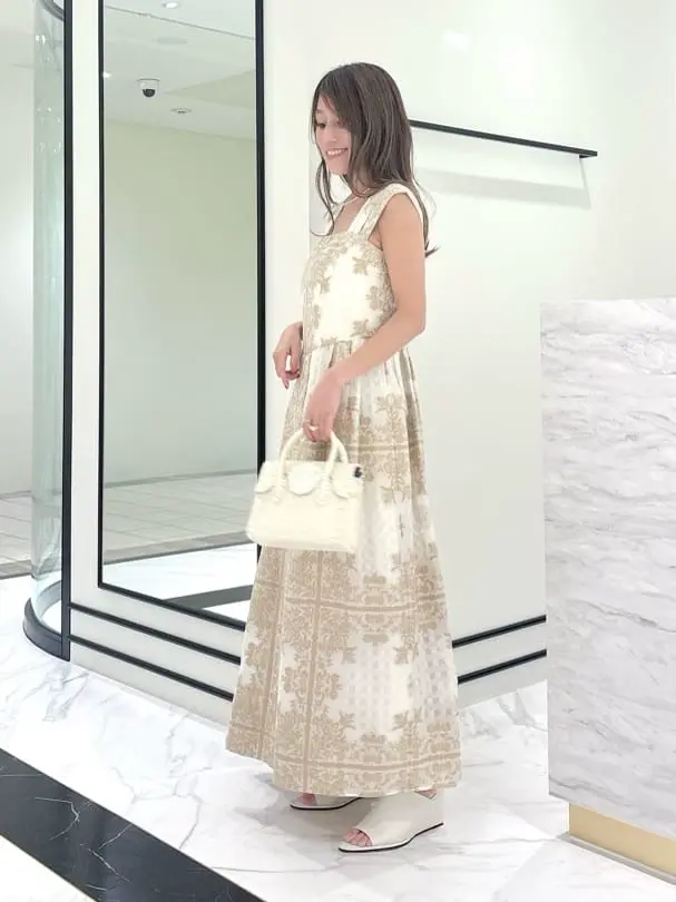 GRACE CONTINENTAL yukimi yonee コーディネート画像