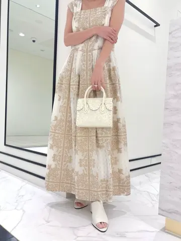 GRACE CONTINENTAL yukimi yonee コーディネート画像