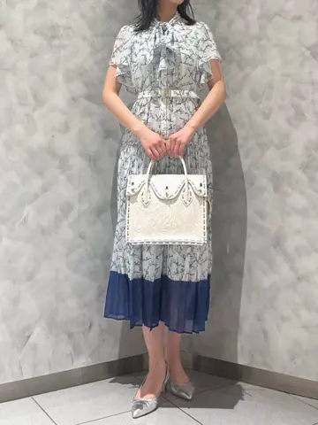 GRACE CONTINENTAL OZAWA コーディネート画像