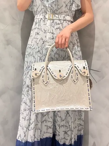 GRACE CONTINENTAL OZAWA コーディネート画像