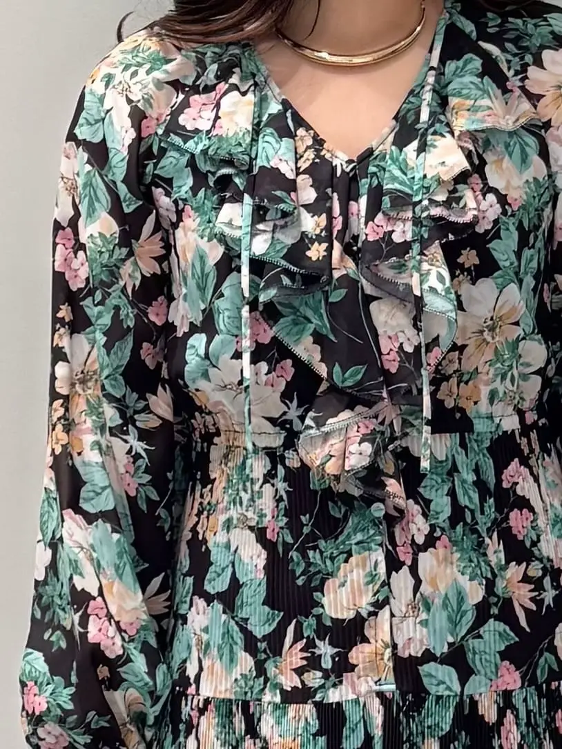 GRACE CONTINENTAL MOMOKO コーディネート画像