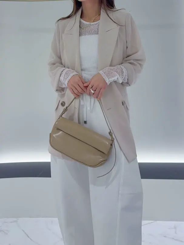 GRACE CONTINENTAL yukimi yonee コーディネート画像