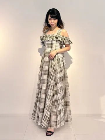 GRACE CONTINENTAL FUKUSHIMA YURIE コーディネート画像