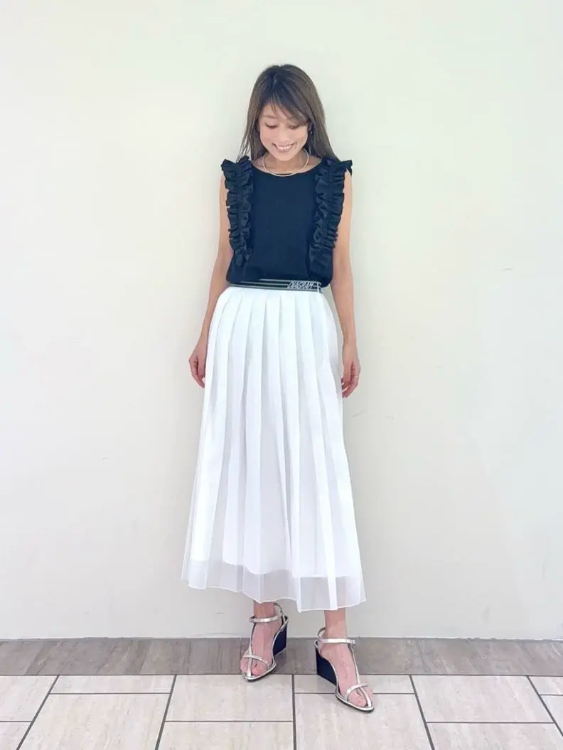 GRACE CONTINENTAL yukimi yonee コーディネート画像