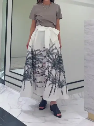 GRACE CONTINENTAL yukimi yonee コーディネート画像