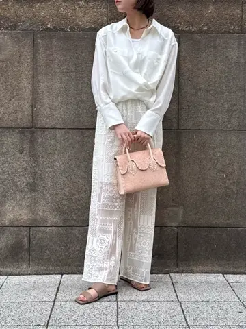 GRACE CONTINENTAL 伊藤　静華 コーディネート画像