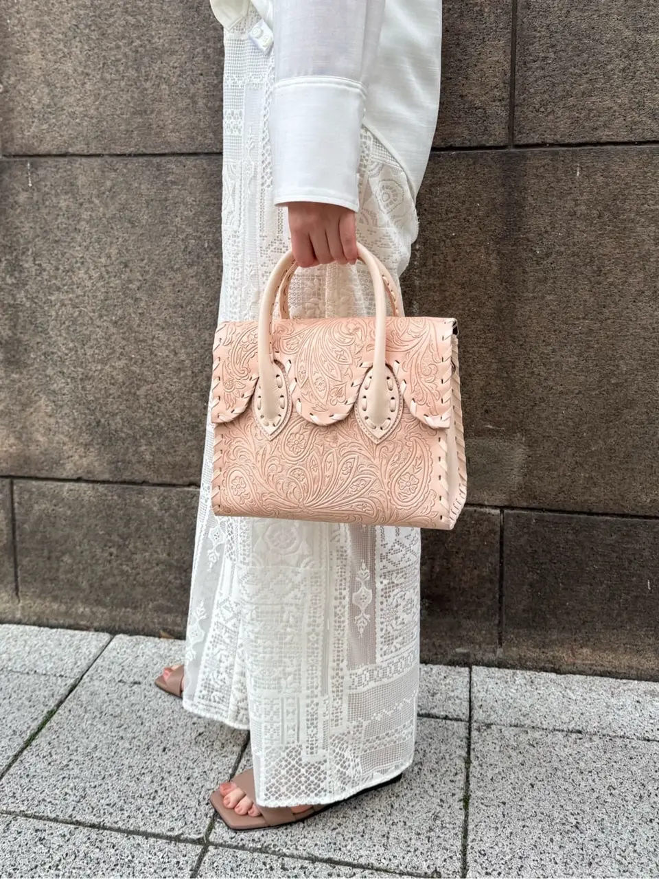 GRACE CONTINENTAL 伊藤　静華 コーディネート画像