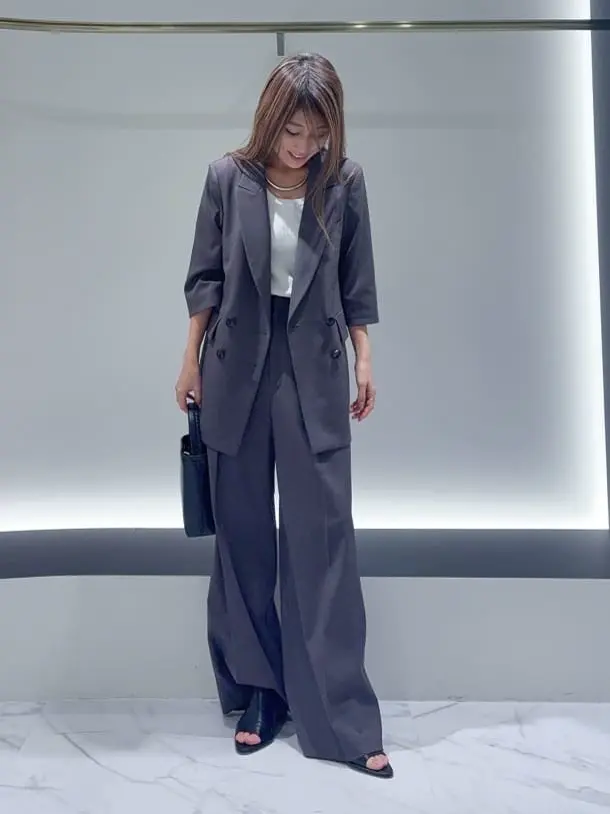 GRACE CONTINENTAL yukimi yonee コーディネート画像