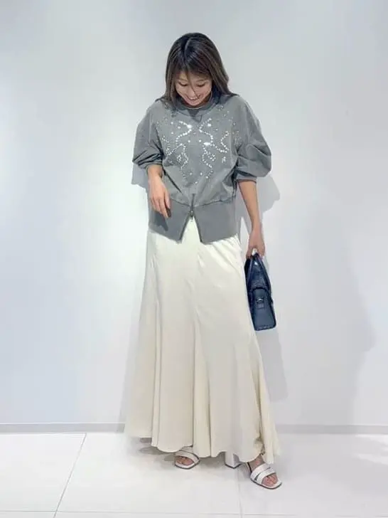 GRACE CONTINENTAL yukimi yonee コーディネート画像