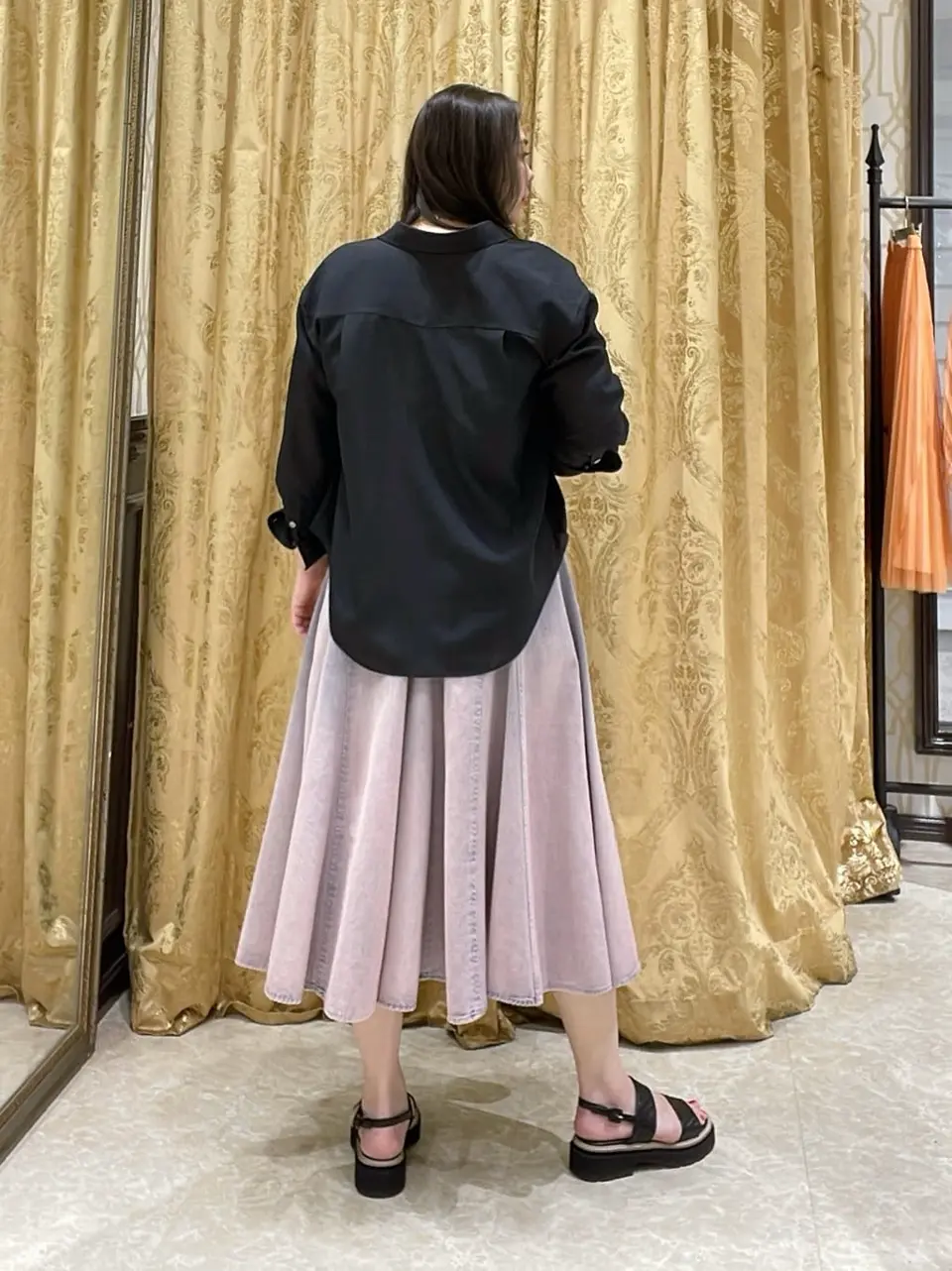 GRACE CONTINENTAL 泉　敦子 コーディネート画像