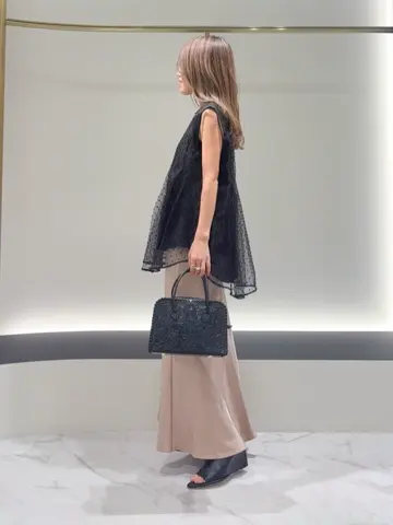 GRACE CONTINENTAL yukimi yonee コーディネート画像