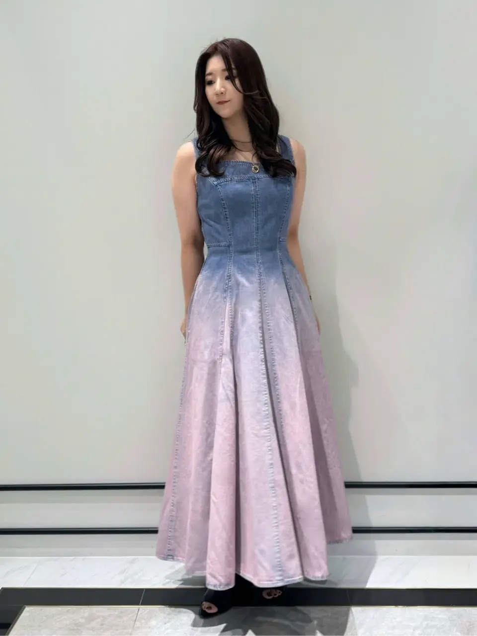 GRACE CONTINENTAL MOMOKO コーディネート画像