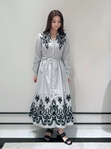 GRACE CONTINENTAL MOMOKO コーディネート画像