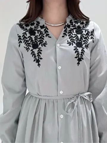 GRACE CONTINENTAL MOMOKO コーディネート画像