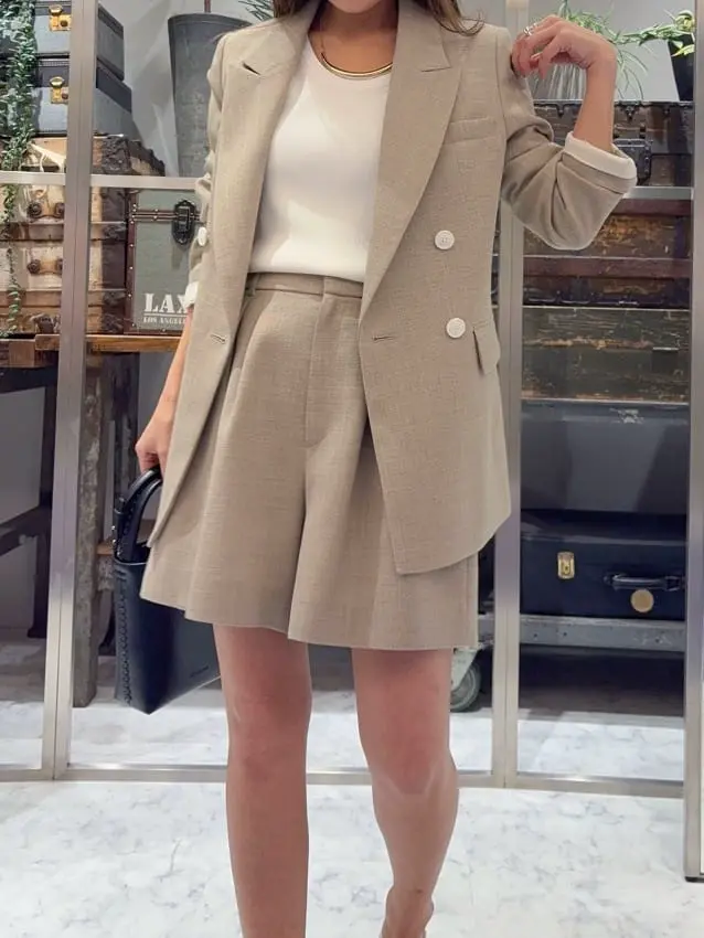 GRACE CONTINENTAL yukimi yonee コーディネート画像