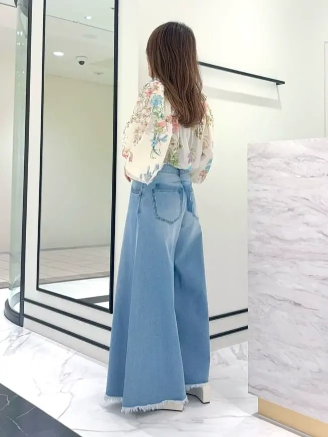 GRACE CONTINENTAL yukimi yonee コーディネート画像