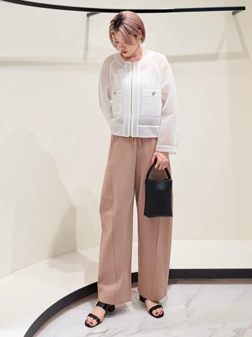 GRACE CONTINENTAL 今野　志保 コーディネート画像