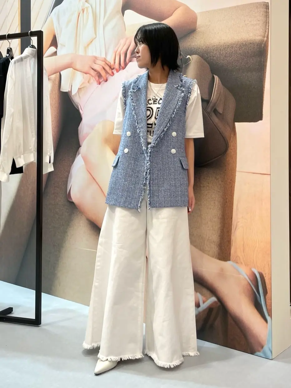 GRACE CONTINENTAL yoshi コーディネート画像