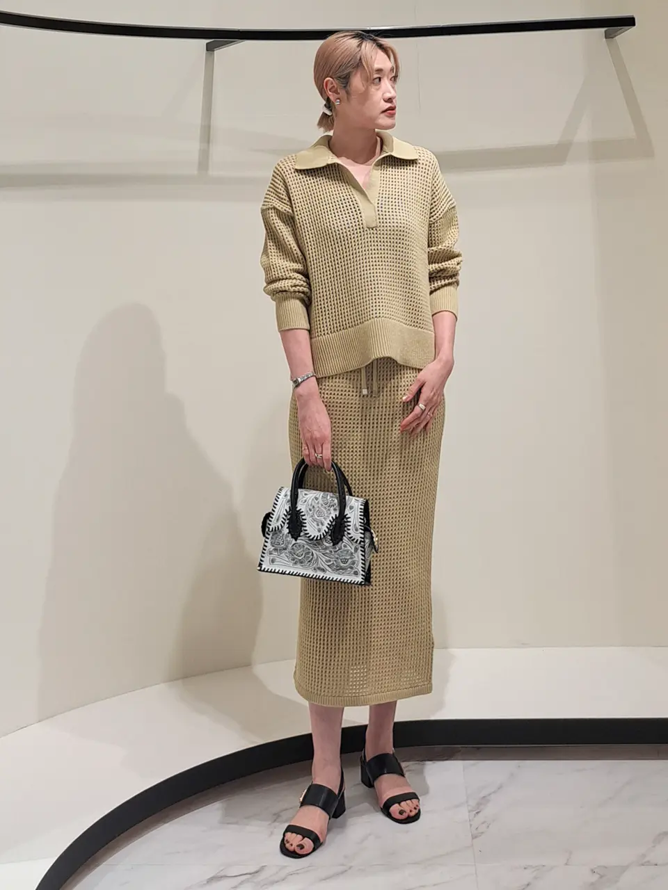 GRACE CONTINENTAL 今野　志保 コーディネート画像