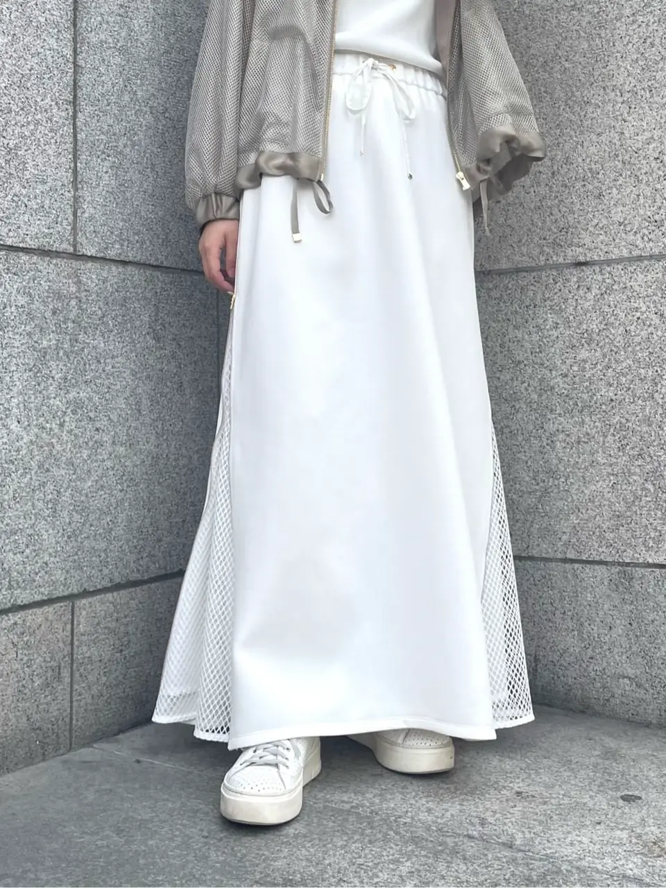 GRACE CONTINENTAL yoshi コーディネート画像