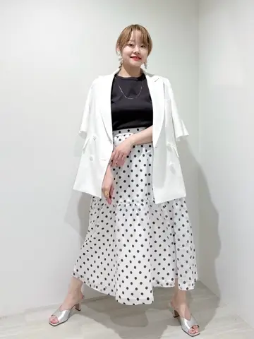 GRACE CONTINENTAL SAYUMI Nagashima コーディネート画像