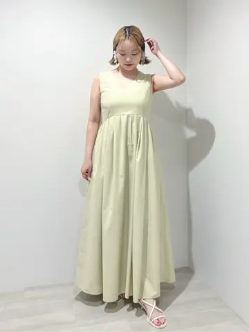 GRACE CONTINENTAL SAYUMI Nagashima コーディネート画像