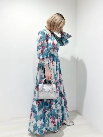 GRACE CONTINENTAL SAYUMI Nagashima コーディネート画像