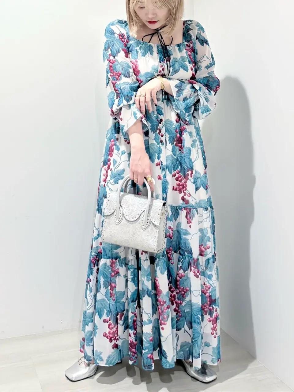 GRACE CONTINENTAL SAYUMI Nagashima コーディネート画像