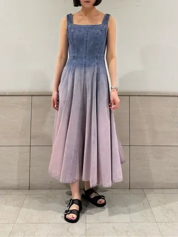 GRACE CONTINENTAL 伊藤　静華 コーディネート画像