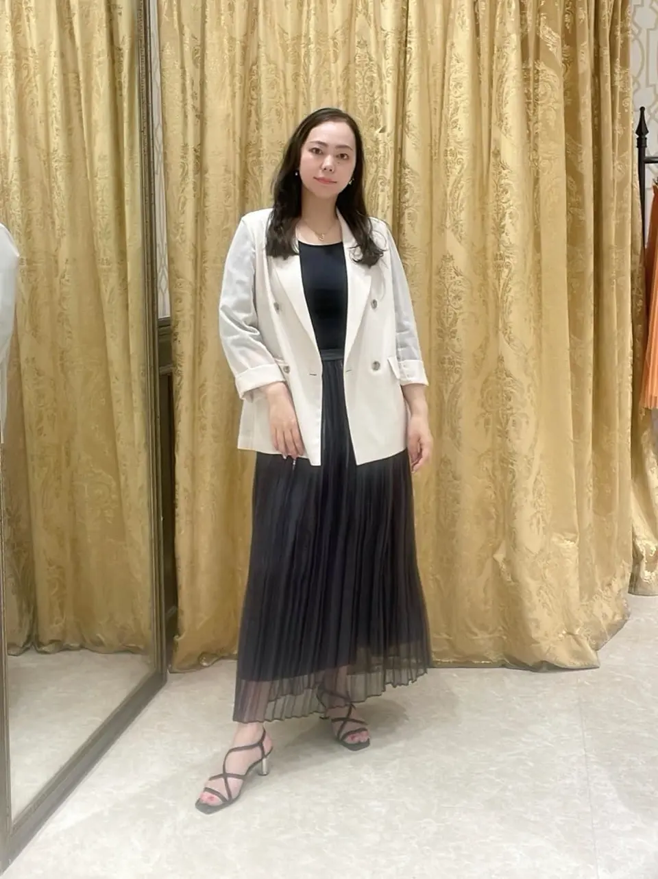 GRACE CONTINENTAL 泉　敦子 コーディネート画像