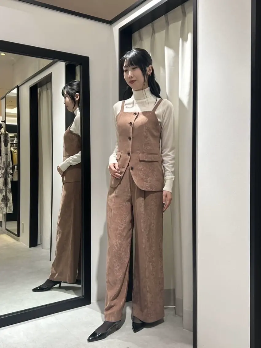 GRACE CONTINENTAL 端場　わかな コーディネート画像