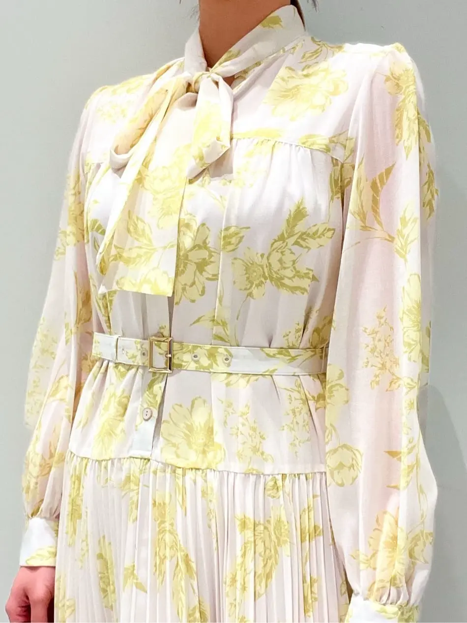 GRACE CONTINENTAL CHISAKO.S コーディネート画像