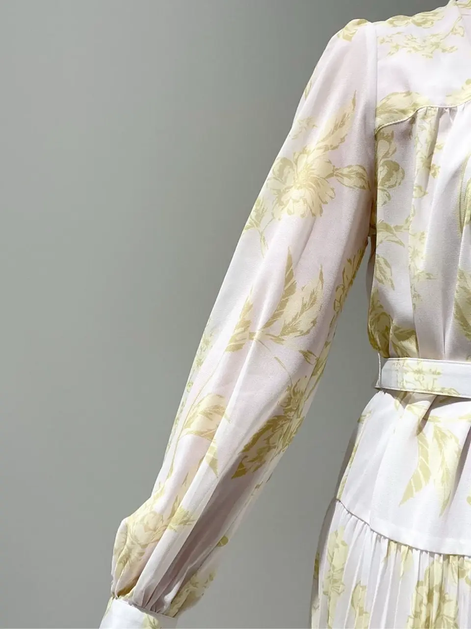 GRACE CONTINENTAL CHISAKO.S コーディネート画像