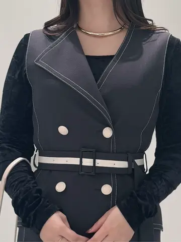 GRACE CONTINENTAL MOMOKO コーディネート画像