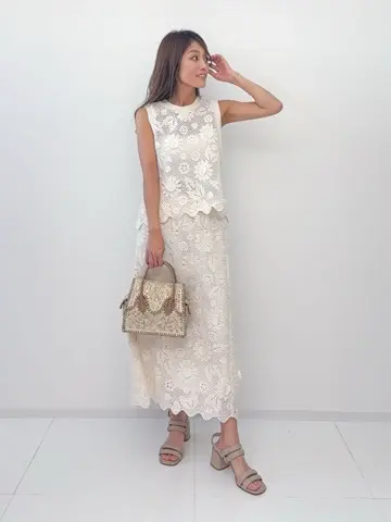 GRACE CONTINENTAL yukimi yonee コーディネート画像