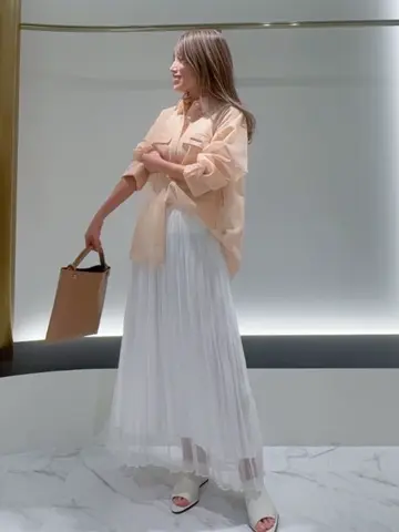 GRACE CONTINENTAL yukimi yonee コーディネート画像