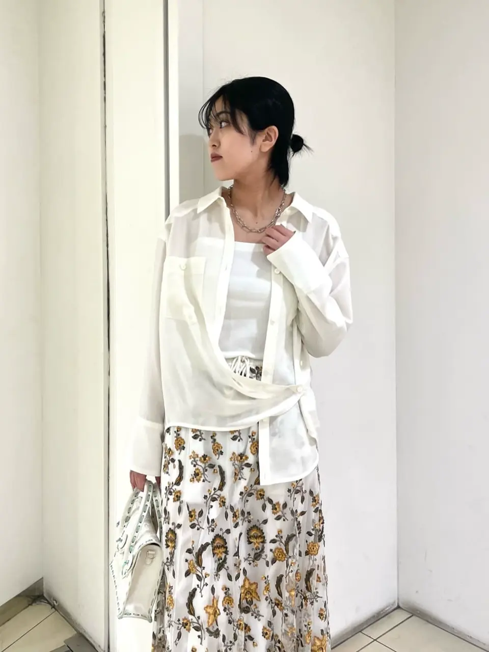 GRACE CONTINENTAL yoshi コーディネート画像