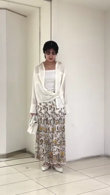 GRACE CONTINENTAL yoshi コーディネート画像