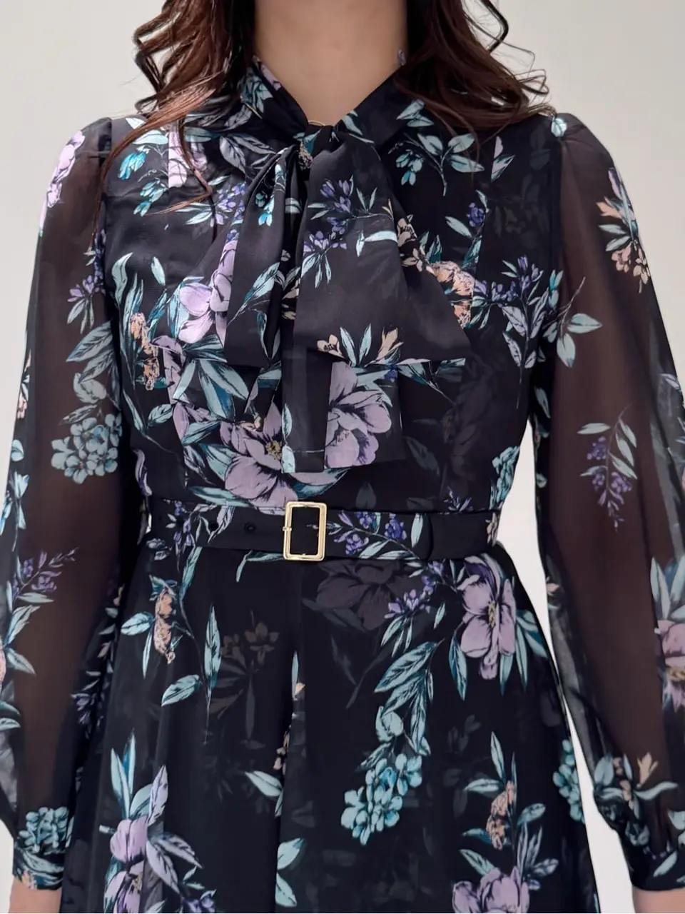 GRACE CONTINENTAL MOMOKO コーディネート画像