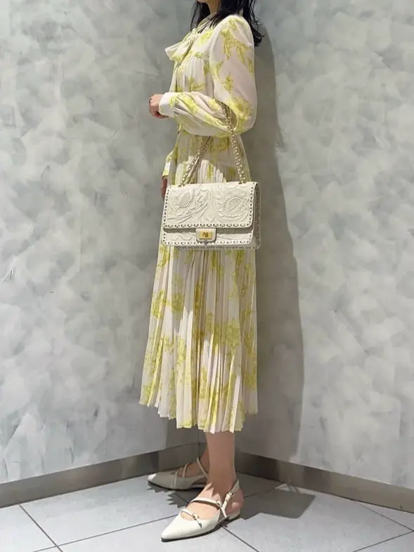 GRACE CONTINENTAL OZAWA コーディネート画像