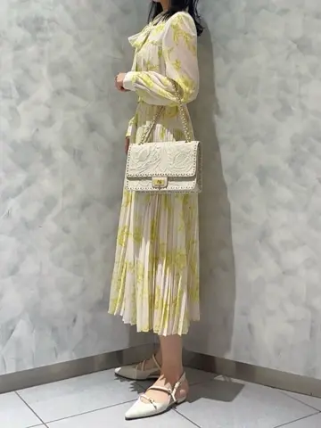 GRACE CONTINENTAL OZAWA コーディネート画像