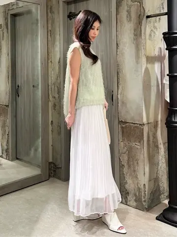 GRACE CONTINENTAL 志田　悠 コーディネート画像