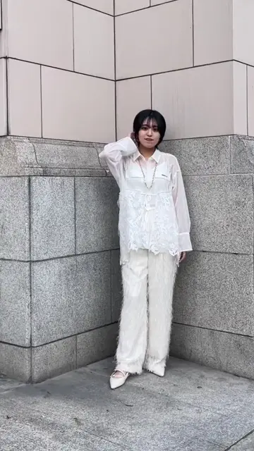 GRACE CONTINENTAL yoshi コーディネート画像