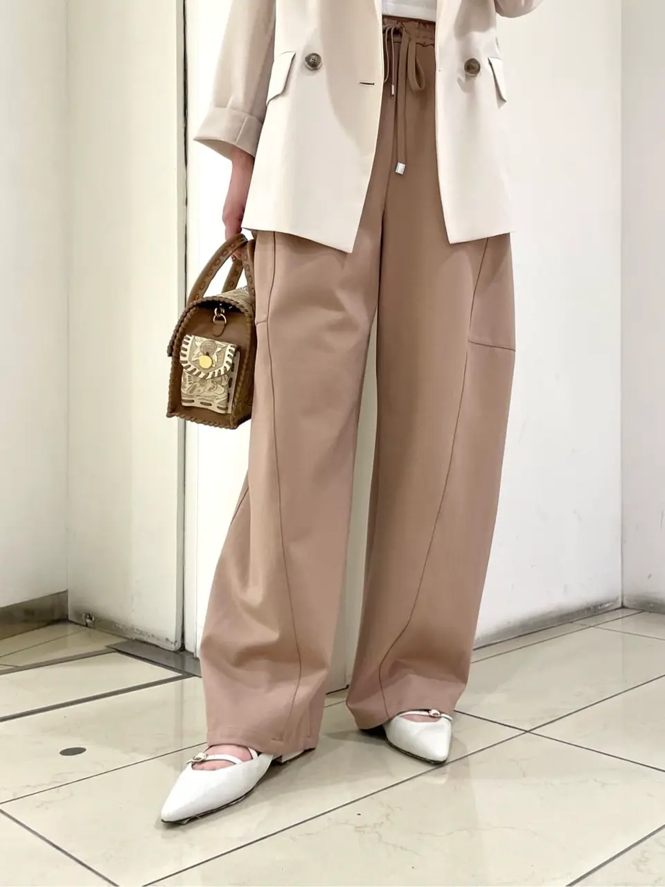 GRACE CONTINENTAL yoshi コーディネート画像